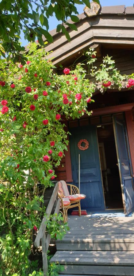 Woodstock B&B Studios Bålsta Exterior foto